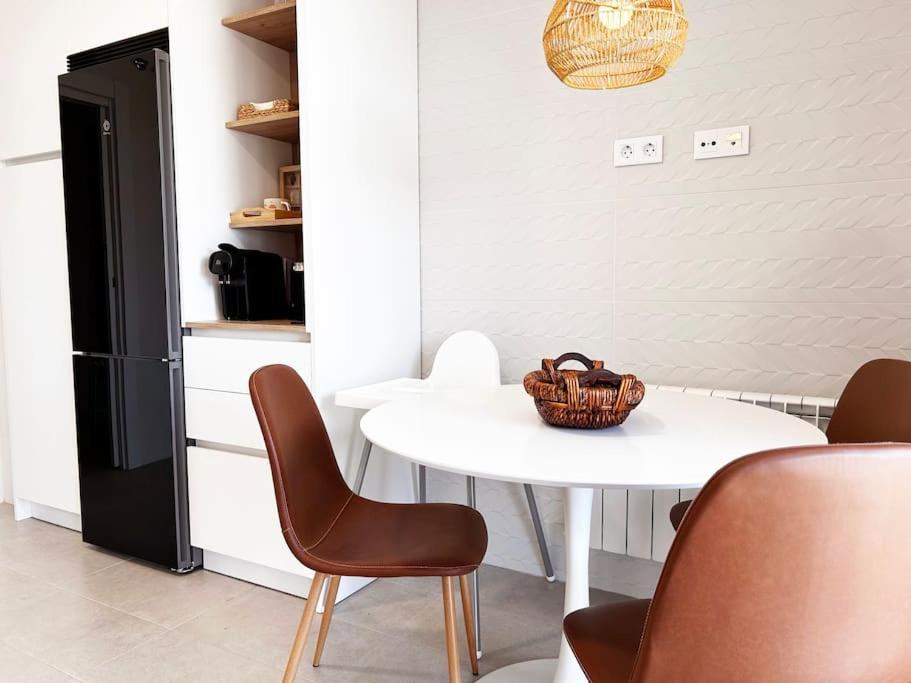 Apartamento De Cuatro Habitaciones En Talavera Talavera de la Reina Esterno foto