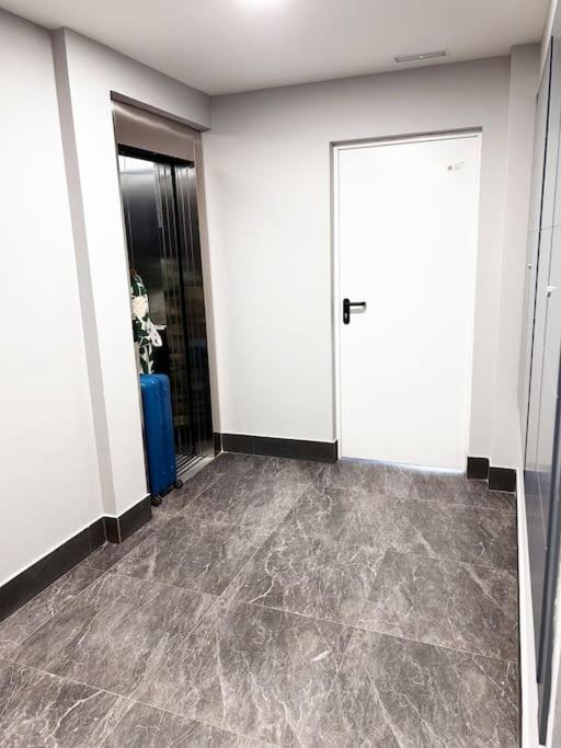 Apartamento De Cuatro Habitaciones En Talavera Talavera de la Reina Esterno foto