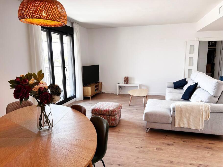 Apartamento De Cuatro Habitaciones En Talavera Talavera de la Reina Esterno foto